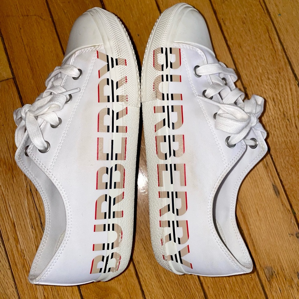 BURBERRY SNEAKERS SZ 35 EU / 3-3.5 US - Picture 6 of 9